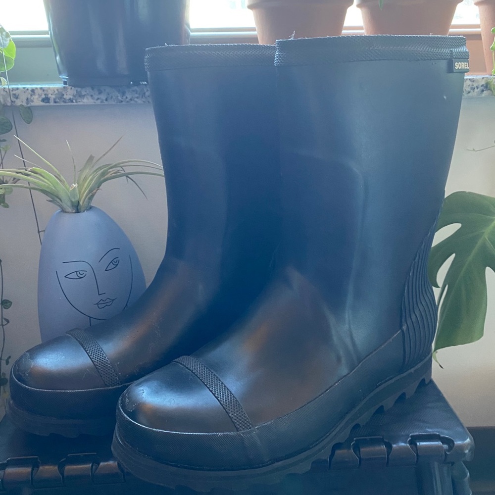 Black Rain Boots Sorel